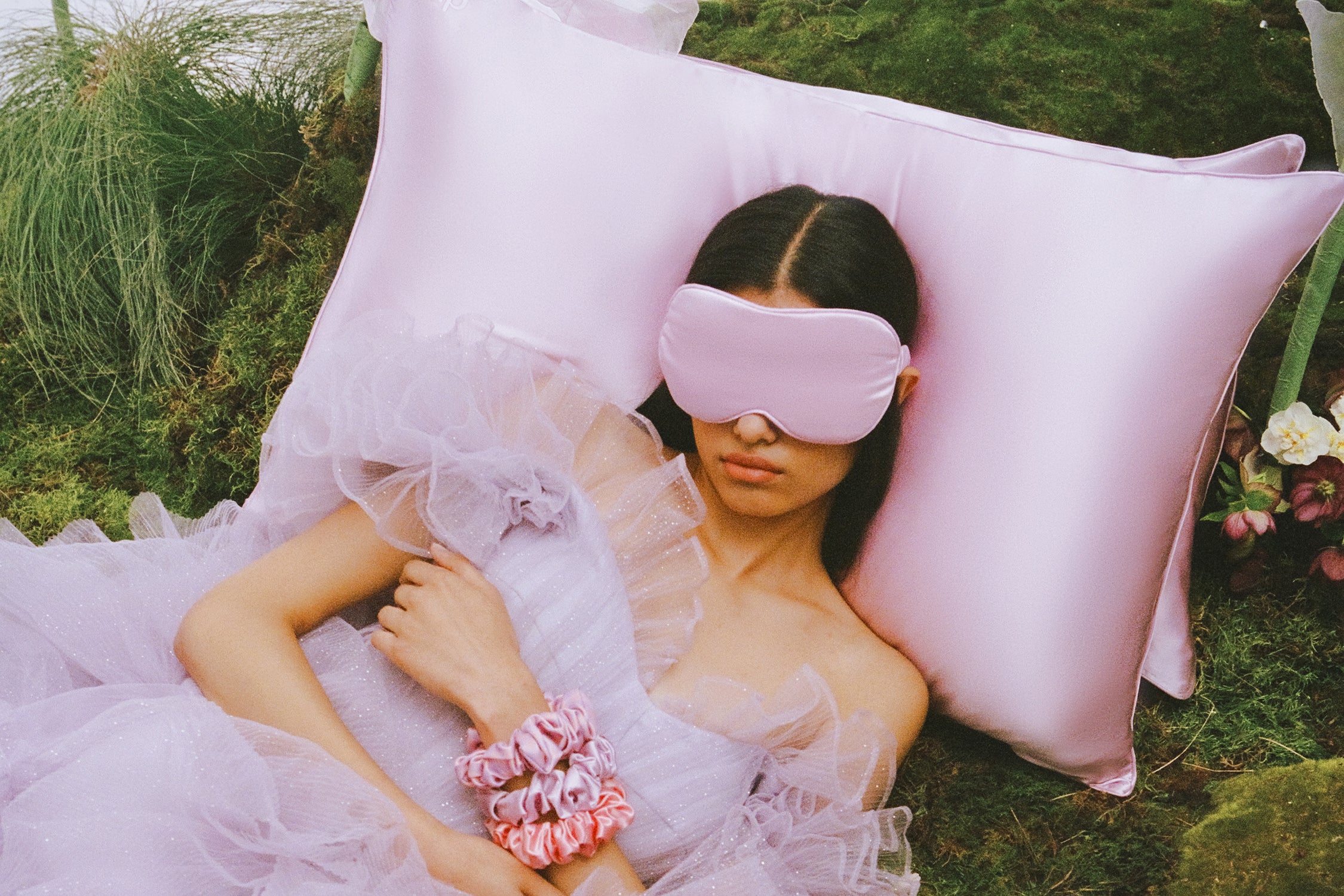 Wildflower Contour Sleep Mask - Image 7